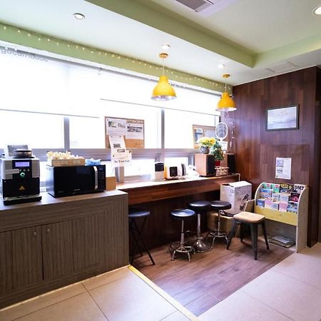 K Stay Guesthouse Myeongdong First Сеул Экстерьер фото