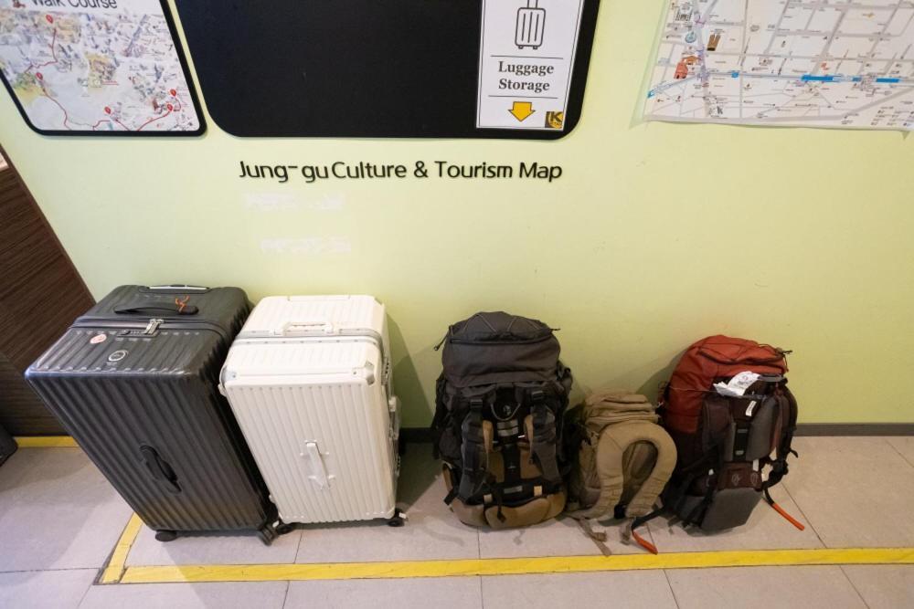 K Stay Guesthouse Myeongdong First Сеул Экстерьер фото