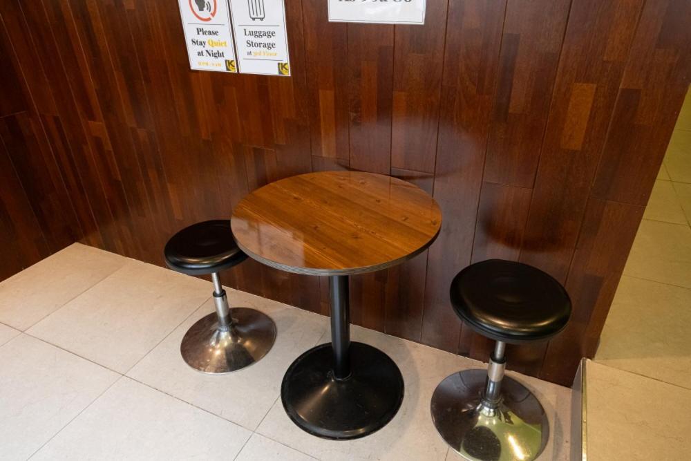 K Stay Guesthouse Myeongdong First Сеул Экстерьер фото