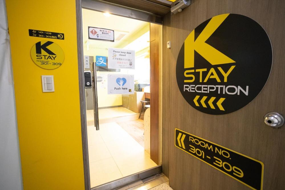 K Stay Guesthouse Myeongdong First Сеул Экстерьер фото